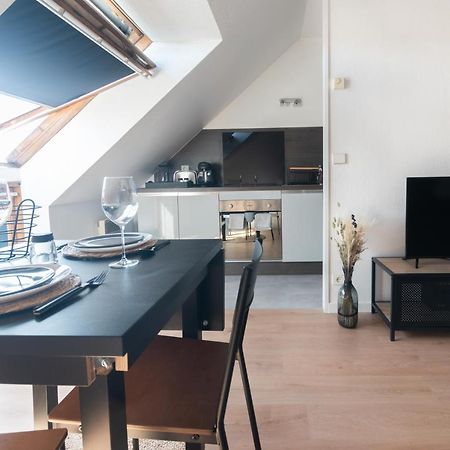 Bienvenue Chez Vous Tres Calme Et En Plein Centre Apartment Mantes-la-Jolie Exterior foto
